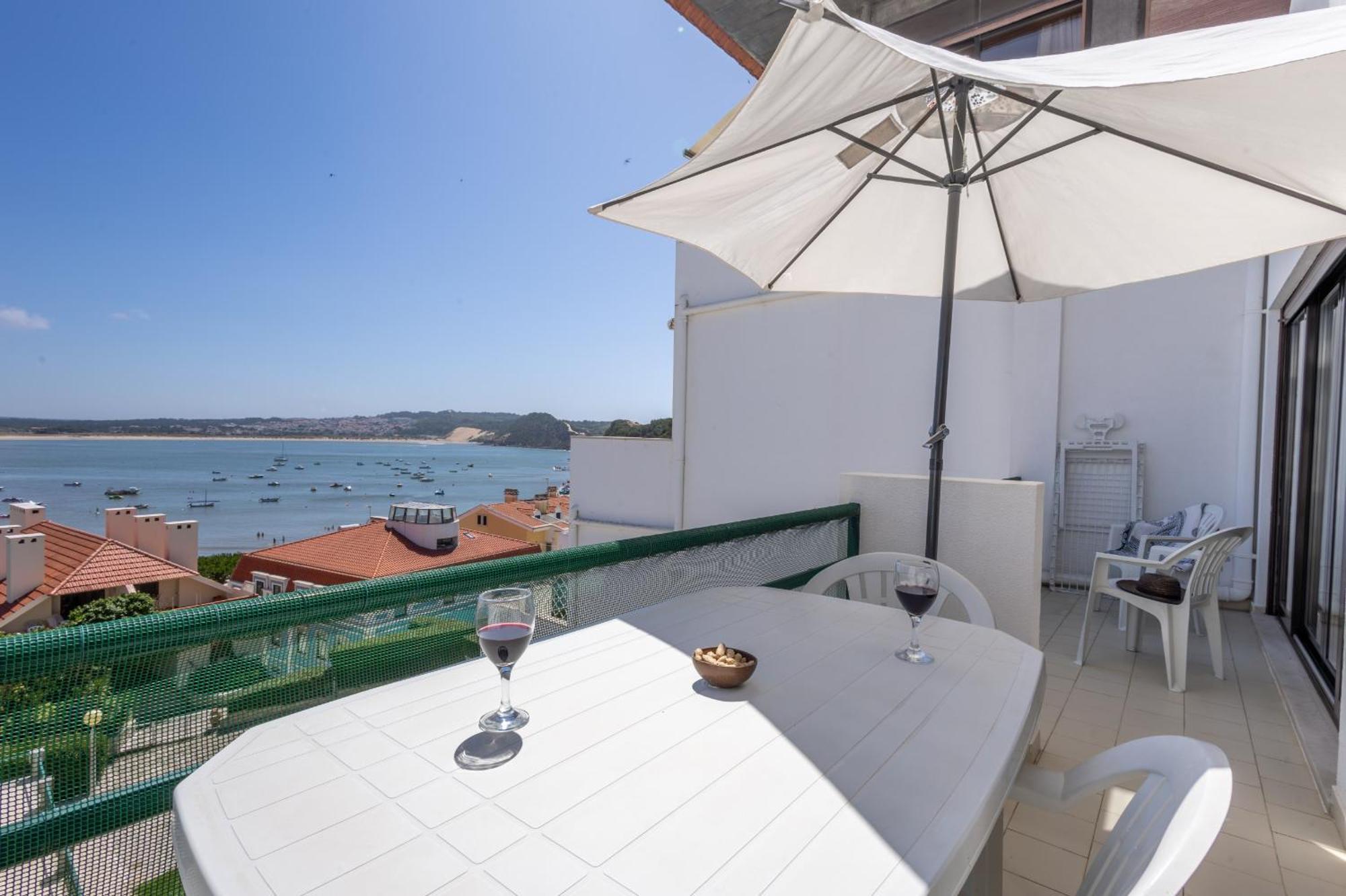 Апартаменты Concha Mar Com Vista Sobre A Baia Сан-Мартинью-ду-Порту Экстерьер фото